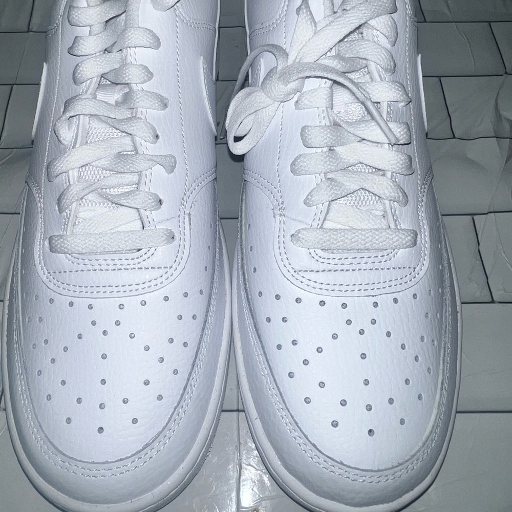 New Nike Men shoes 10.5
